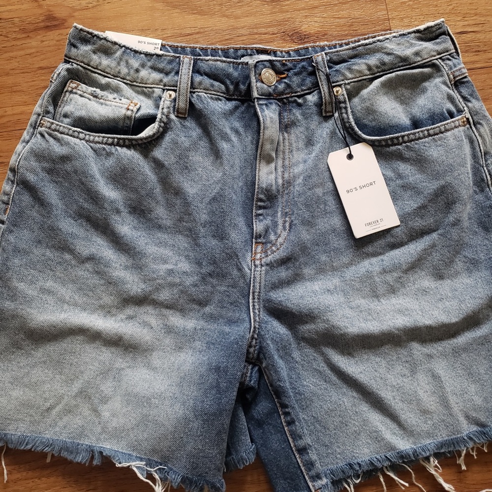 90’s Shorts, Pinch waist, Loose fit